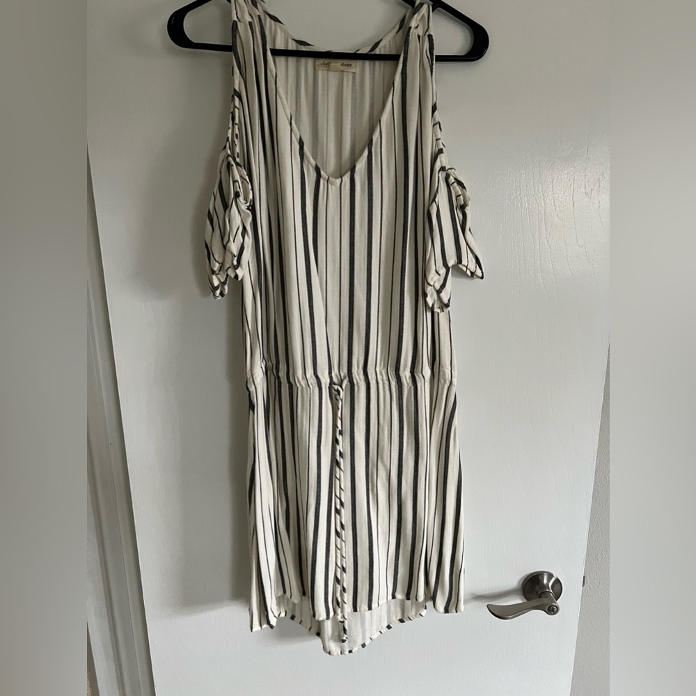 Cloth & stone stripe dress. Size medium. Very soft fabric.